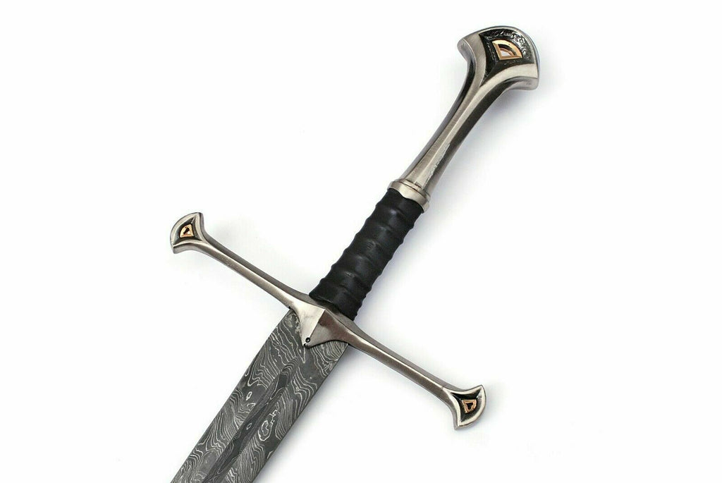 The Sovereign Vane: 352-Layer Damascus Steel Viking Sword