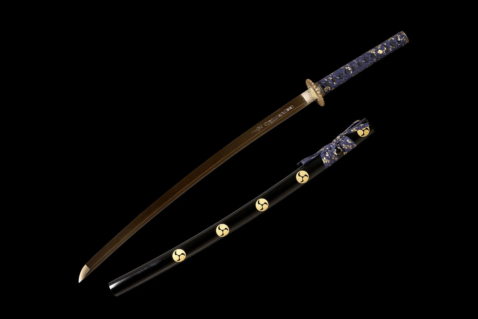 The Water Cloud Shogun: Hand-Forged 1095 High Carbon Gold Blade Katana