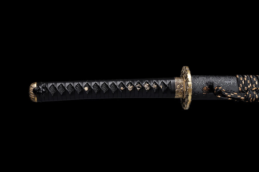 The Obsidian Ripple: Hand-Forged Damascus Folded Steel Samurai Katana