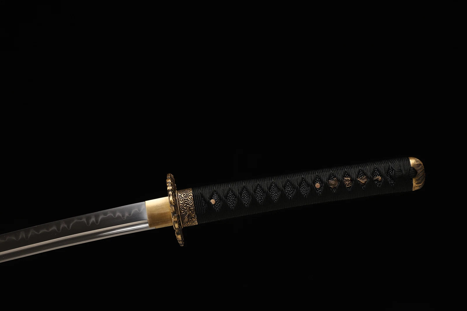 The Choji Sentinel: Hand-Forged Clay Tempered Samurai Katana