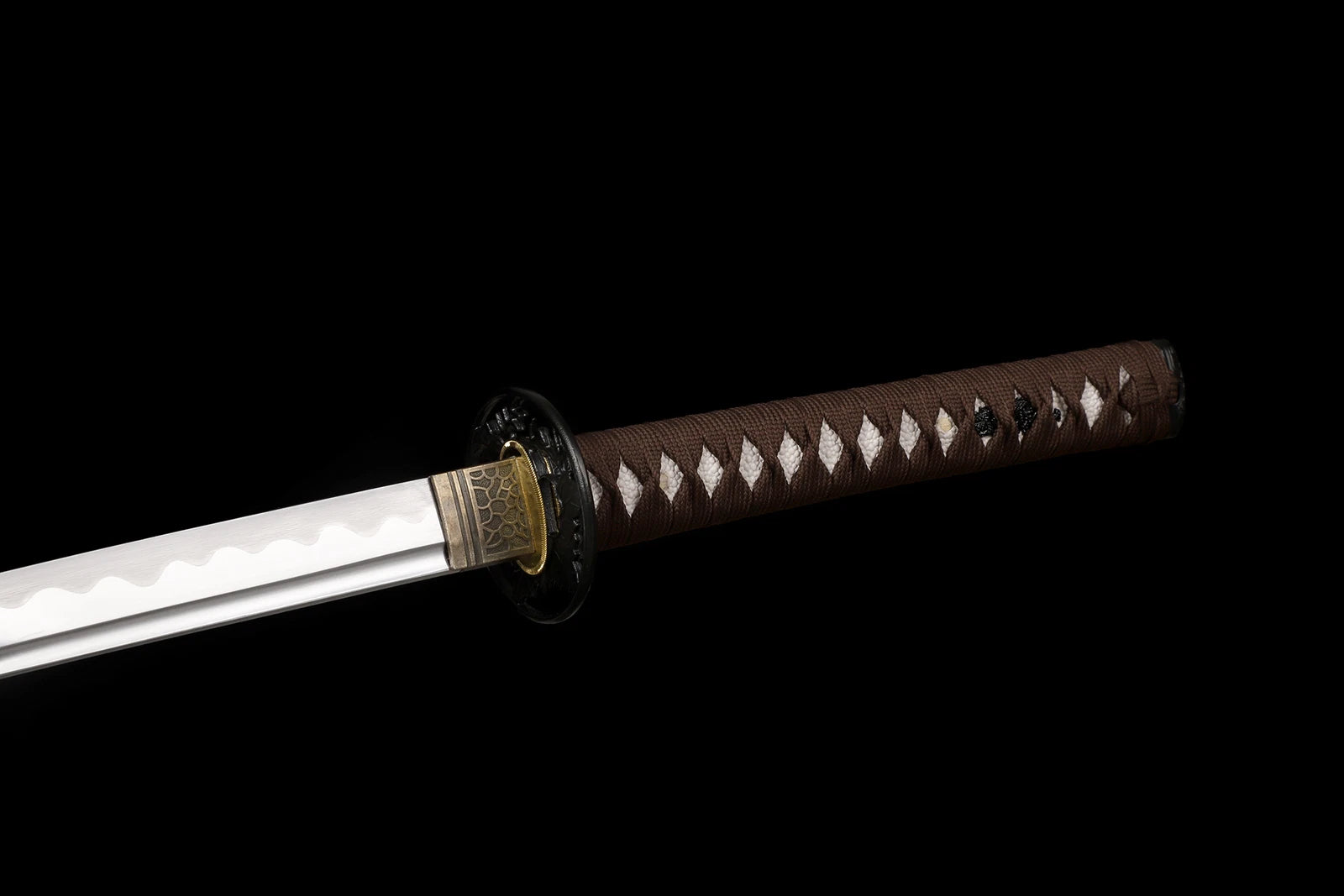 The Midnight Oak: Hand-Forged High Carbon Samurai Katana