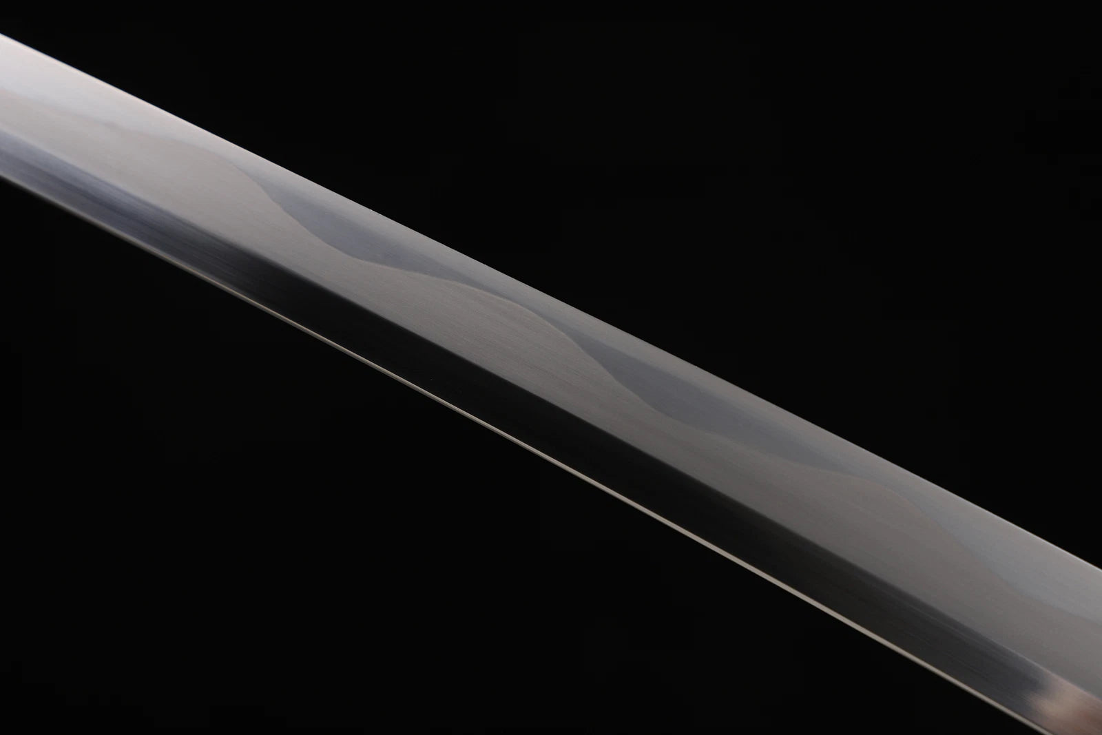 The Ronin’s Path: Clay-Tempered Samurai Katana