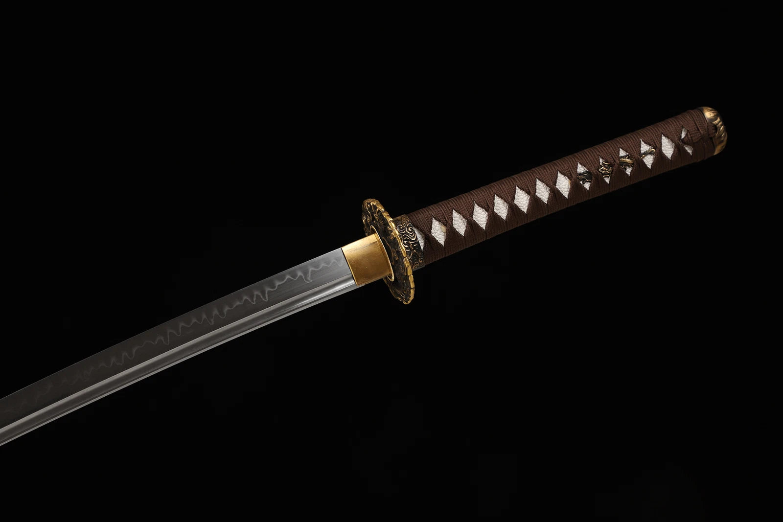 The Earth’s Vein: Clay-Tempered Master Steel Katana