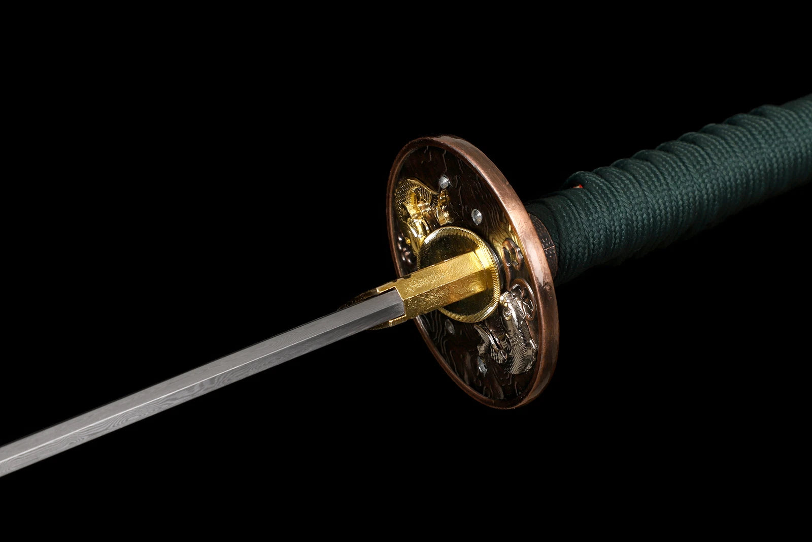 The Serpent’s Coil: Damascus Folded Steel Samurai Katana
