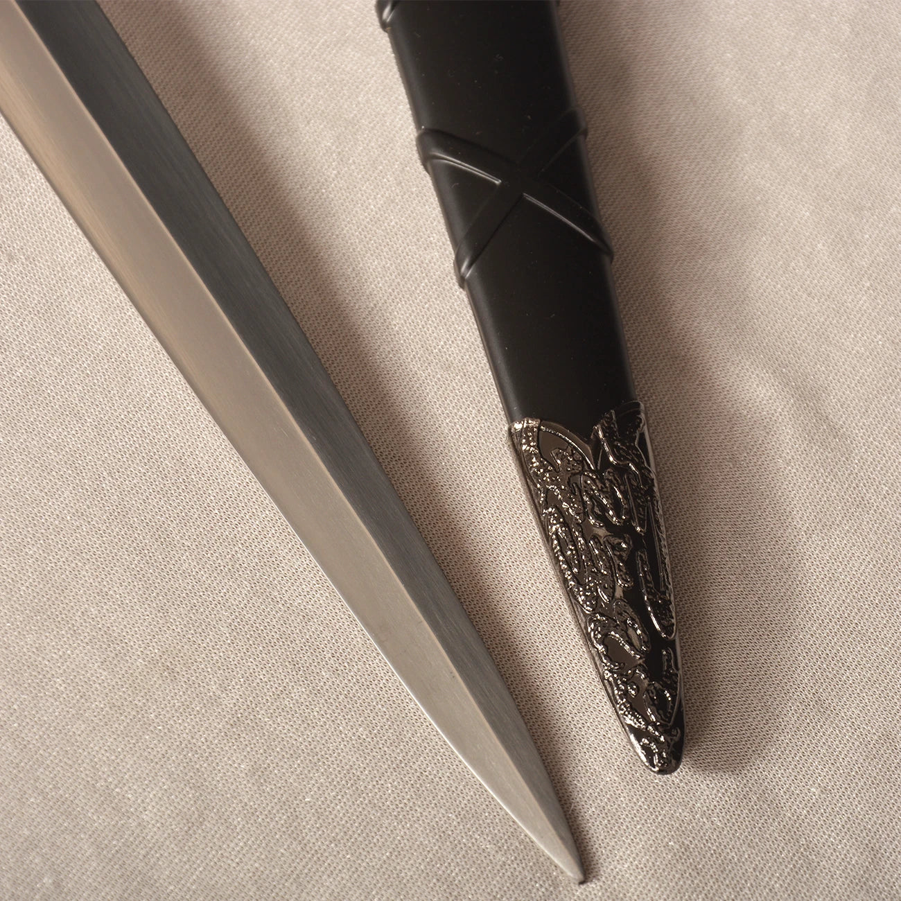 The Obsidian Shard: Black Stainless Steel Mini Short Sword