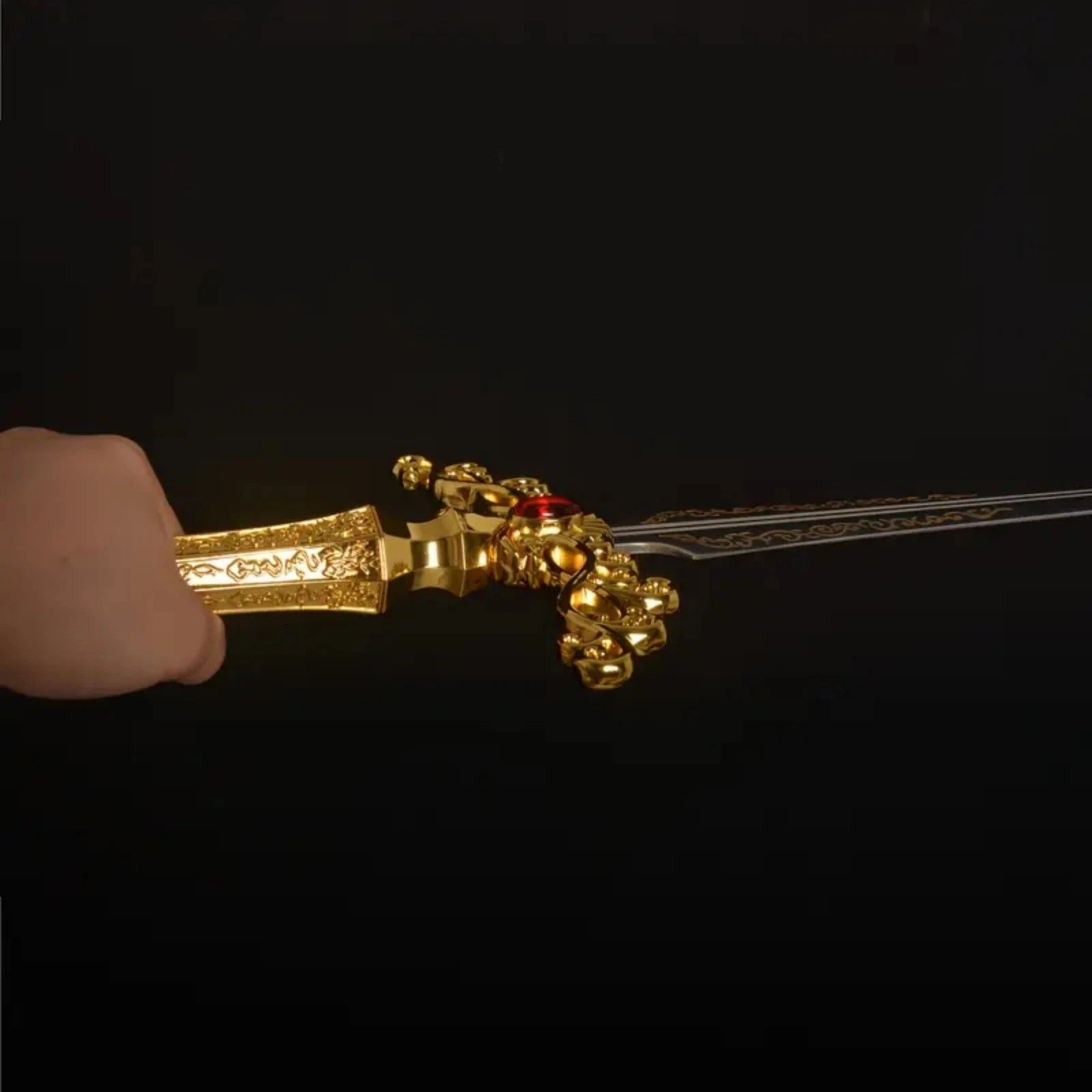 The Rogerel Zenith: Sharp Stainless Steel Sword