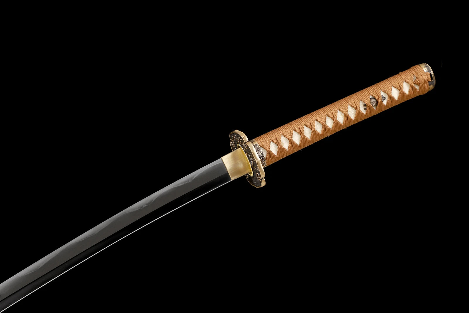 The Vanguard’s Resolve: Clay-Tempered Samurai Katana