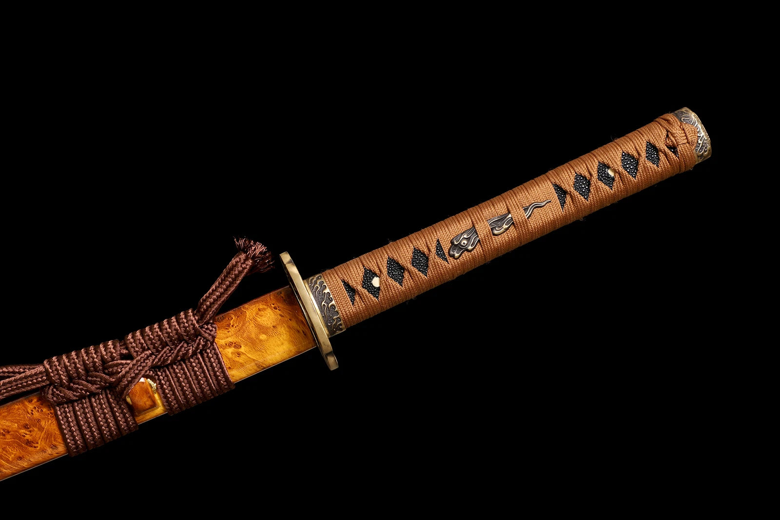 The Shogun’s Legacy: Clay-Tempered Steel Samurai Katana