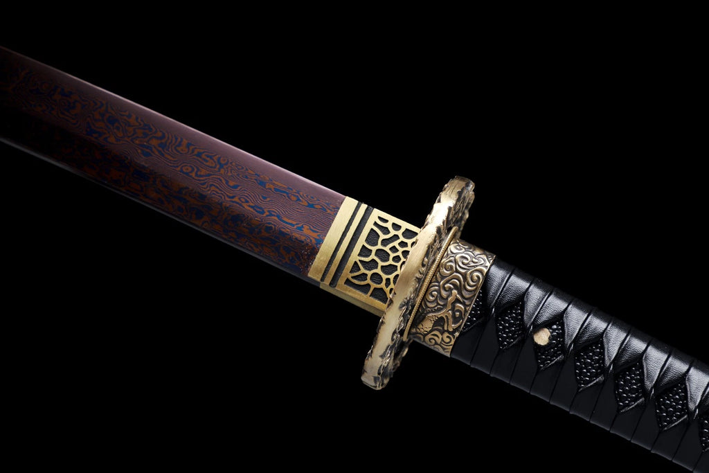 The Obsidian Ripple: Hand-Forged Damascus Folded Steel Samurai Katana