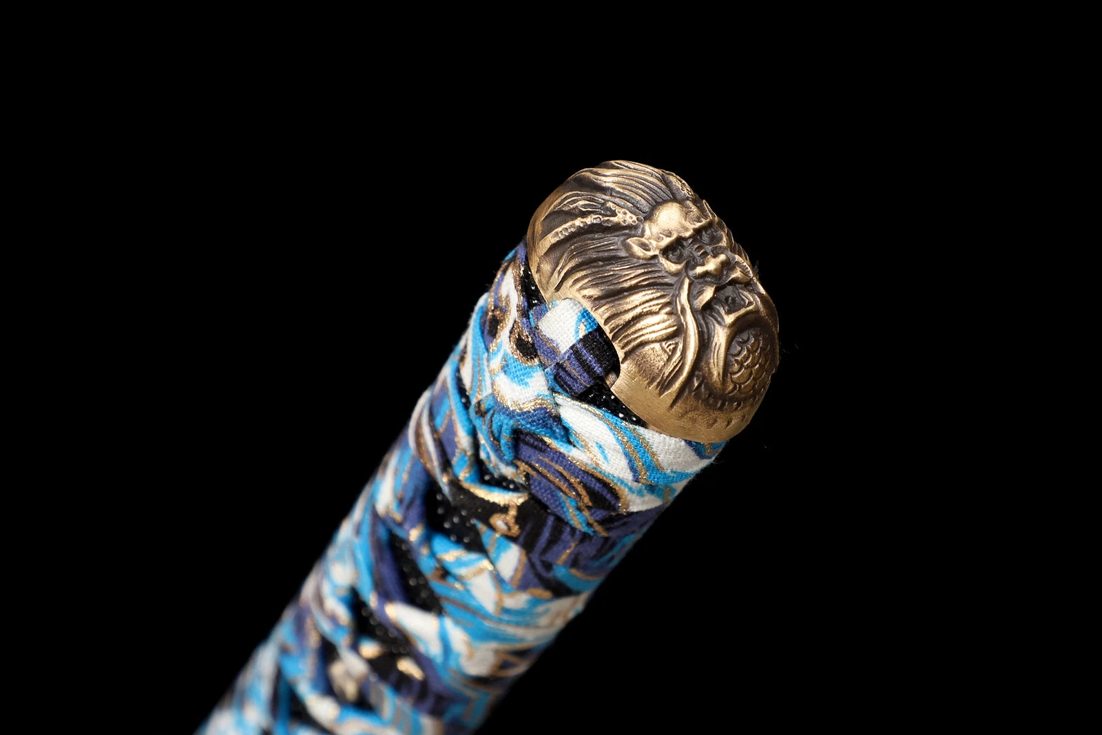 The Azure Gale: Hand-Forged Damascus Folded Steel Samurai Katana