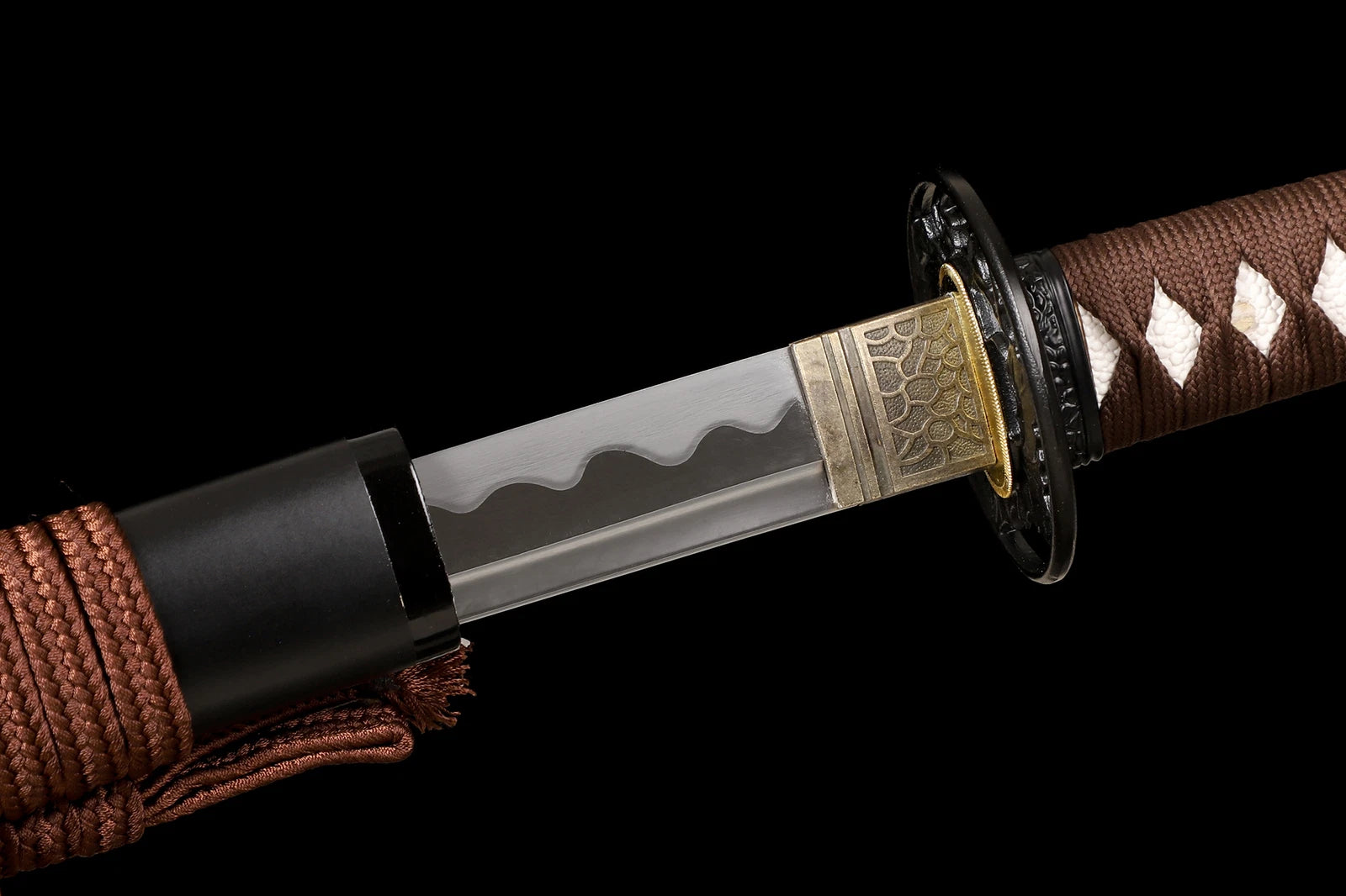 The Midnight Oak: Hand-Forged High Carbon Samurai Katana