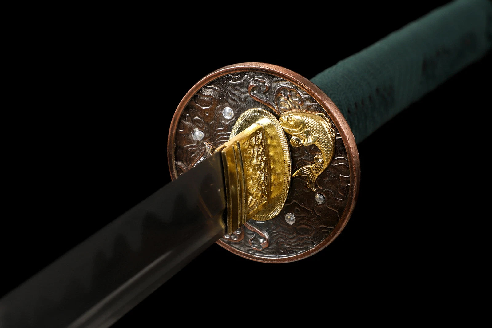 The Serpent’s Coil: Damascus Folded Steel Samurai Katana