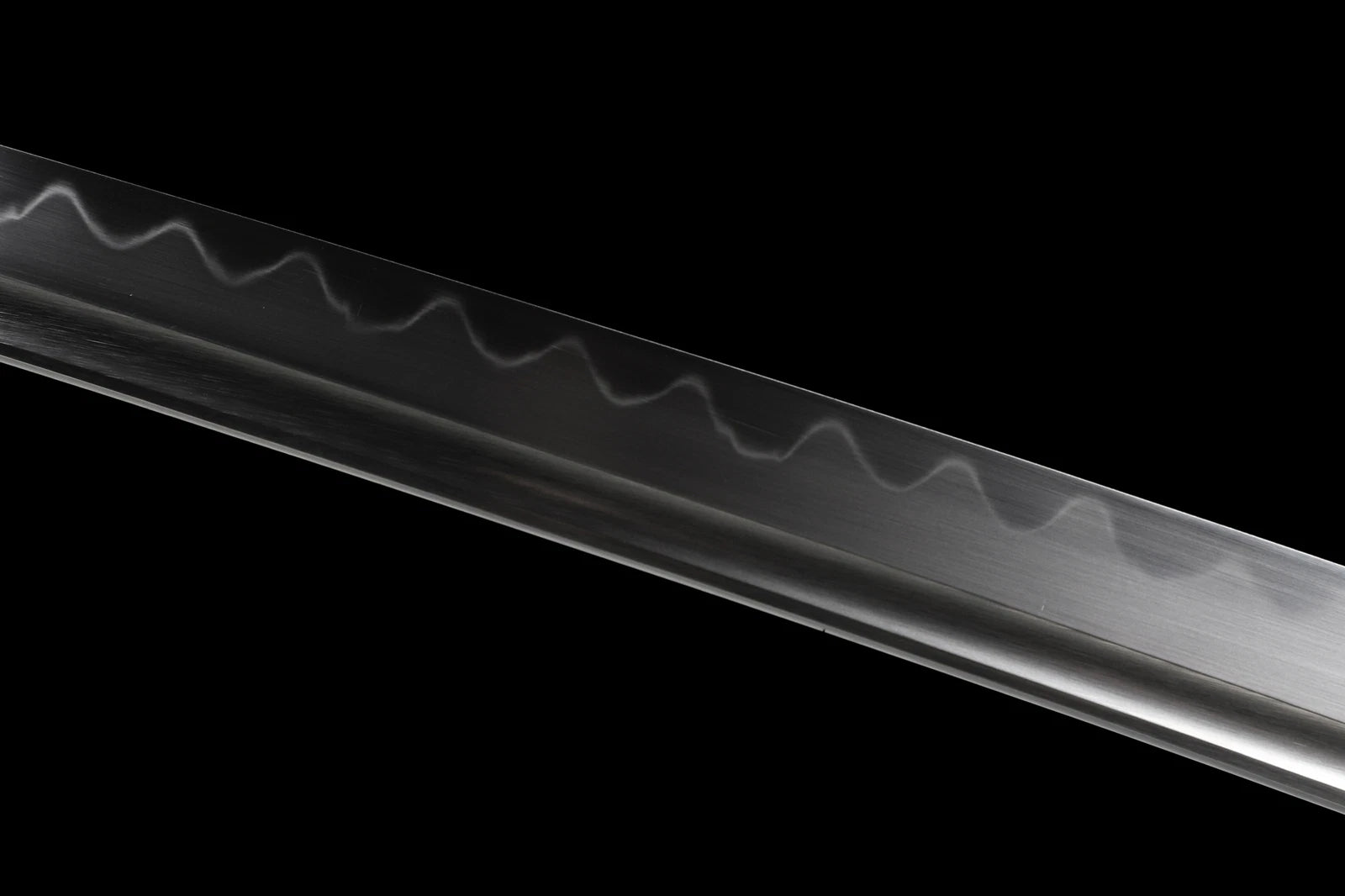 The Honor’s Shadow: Clay-Tempered Samurai Katana